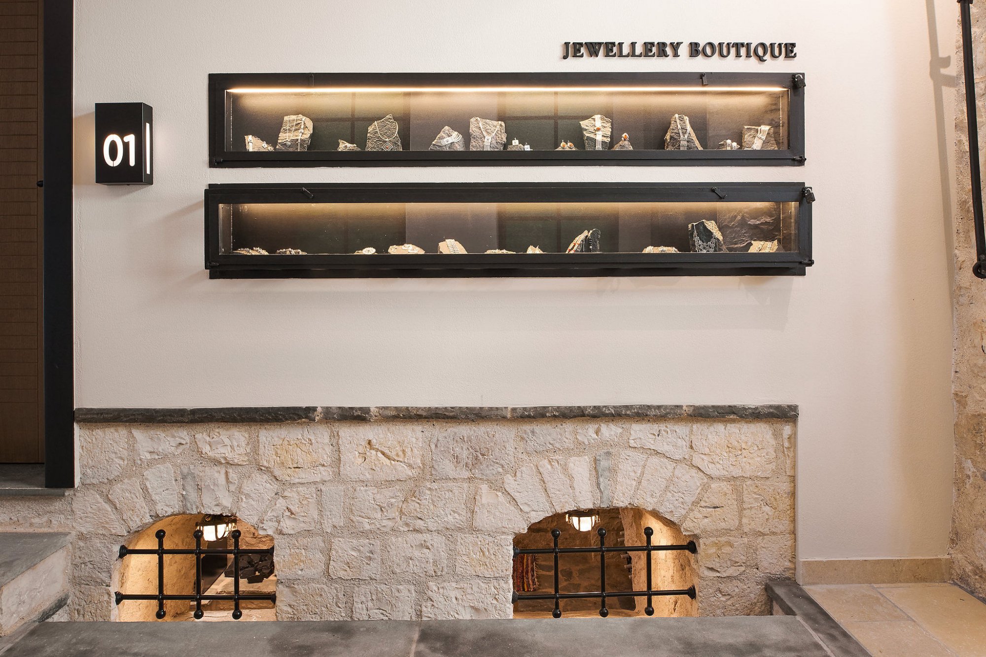 JEWELLERY BOUTIQUE